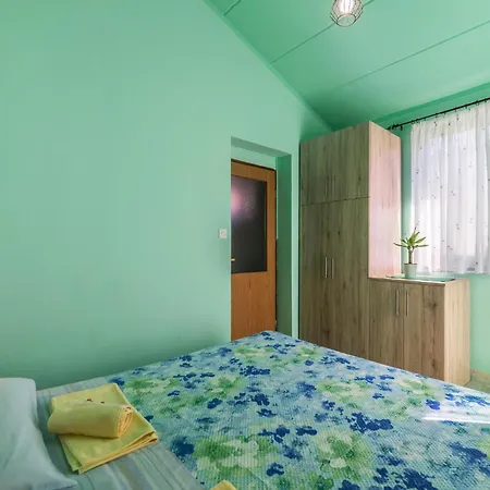 Amazing In With Kitchen